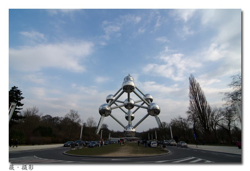  photo atomium01_zpsc5eda259.jpg