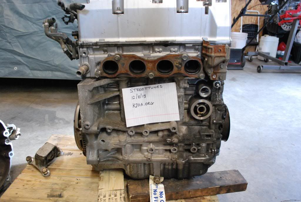 K20a2 Short block, also a k24a2 Head located in WI Honda / Acura K20a