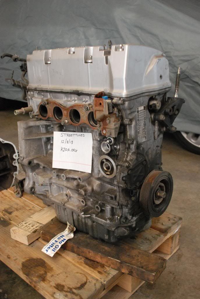 K20a2 Short block, also a k24a2 Head located in WI Honda / Acura K20a