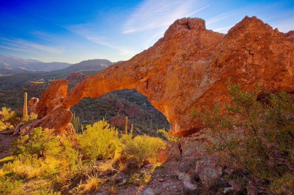 IMAGE: http://i170.photobucket.com/albums/u262/hibernian1/IMG_2581_2_3_tonemapped-Edit-2.jpg