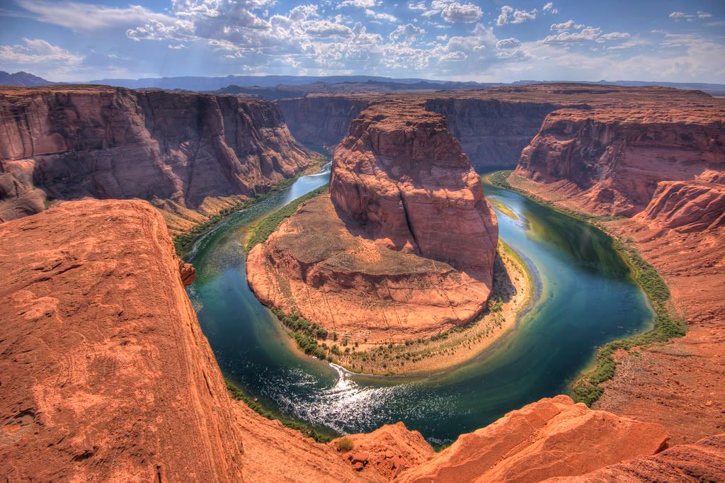 IMAGE: http://i170.photobucket.com/albums/u262/hibernian1/horseshoehor_edited-1.jpg