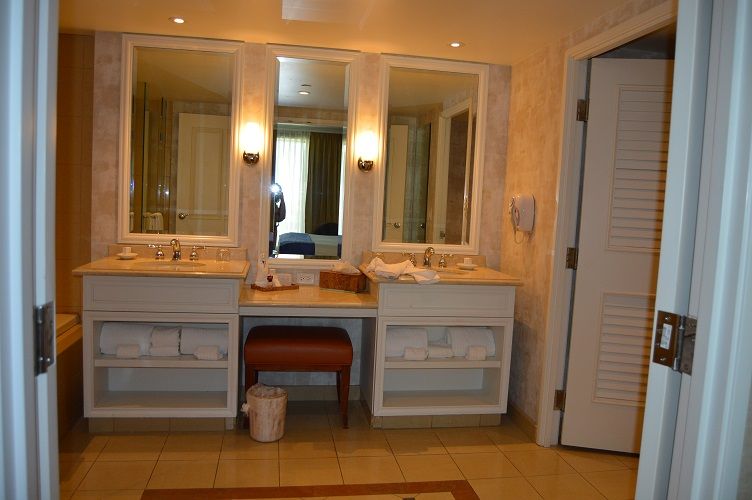 hotel%20bathroom.jpg