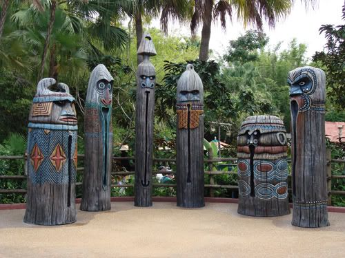 Tikifountains-1.jpg