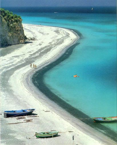 Italy_sicily_beach.jpg sicily image by Tessybear_bucket