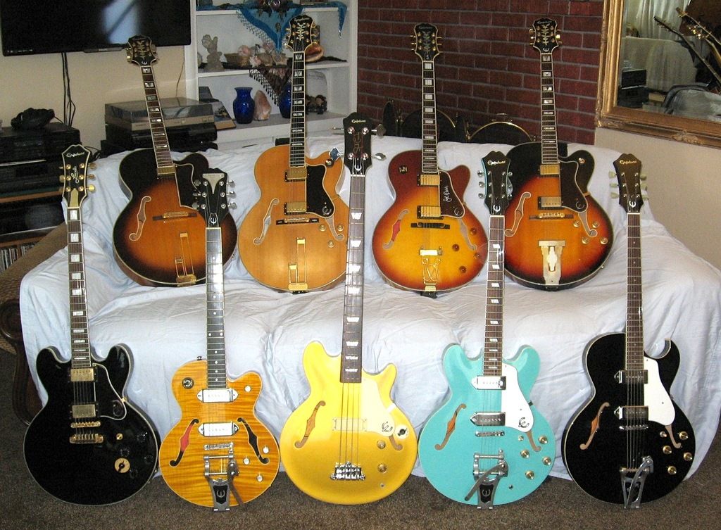 Epiphones_zpspewylm2o.jpg